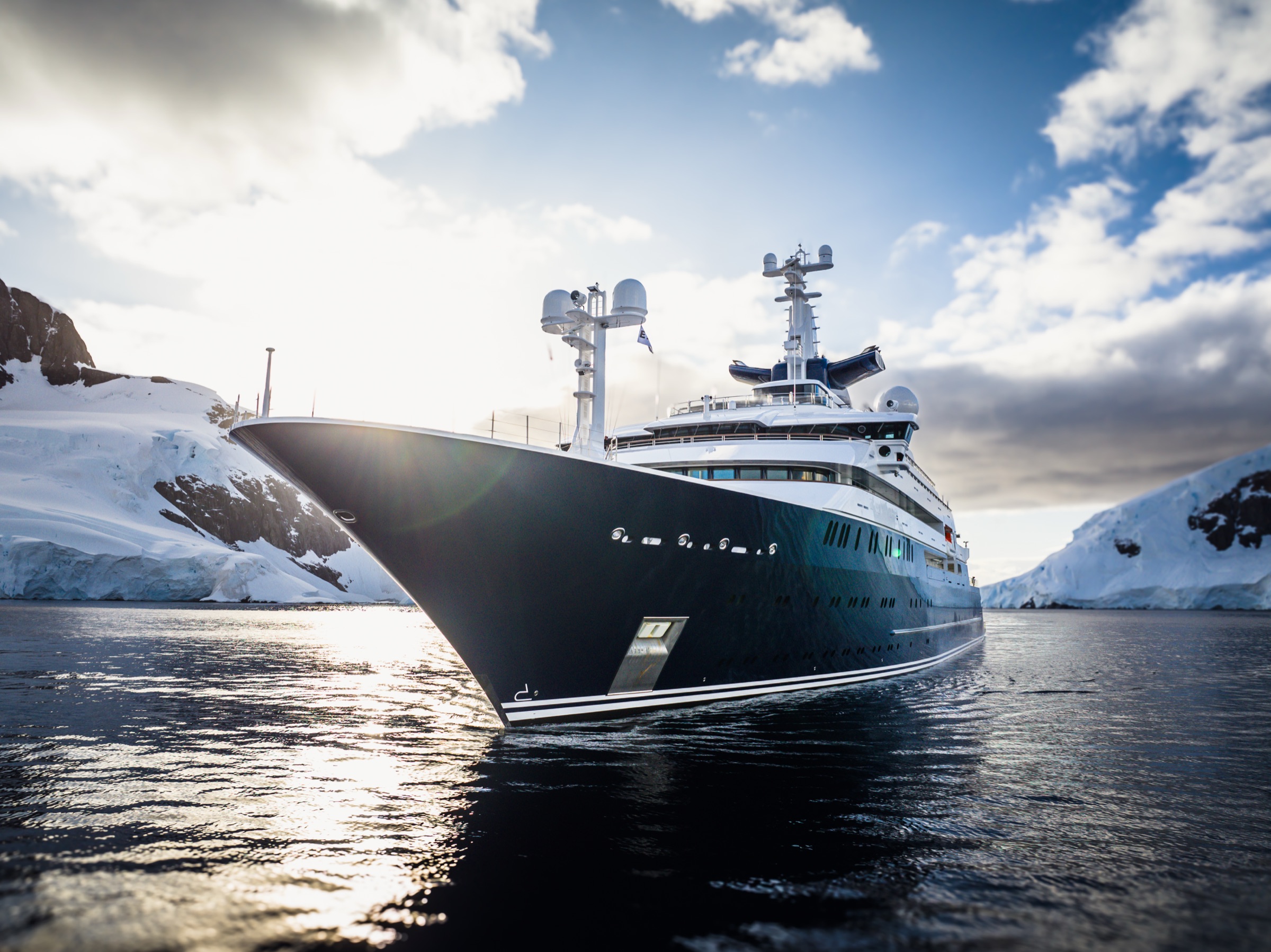 M/Y Octopus in Antarctica